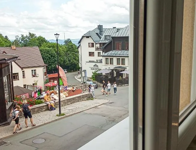 Everysky - Konstytucji 3 Maja 55 Karpacz