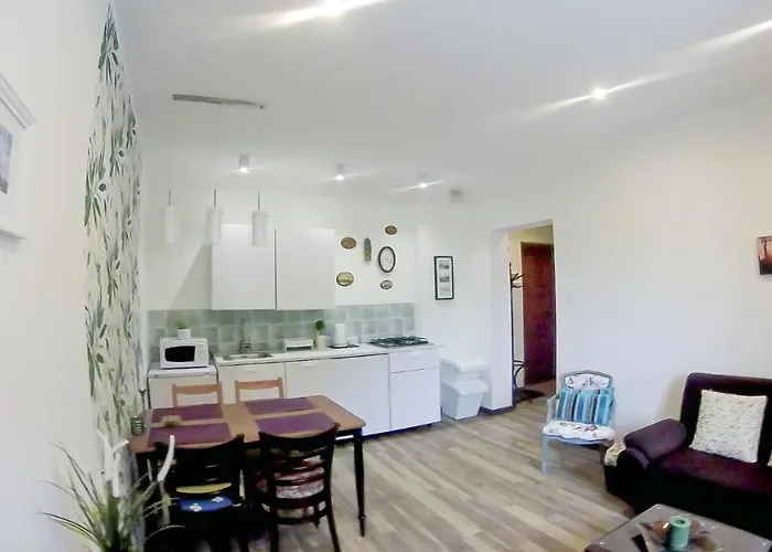 Everysky - Konstytucji 3 Maja 55 Apartmán *